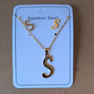 Chic Gold 'S' Necklace and Earring Set